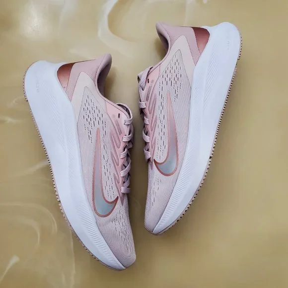 Nike Air Zoom Winflo 7 - Picture 2 of 12